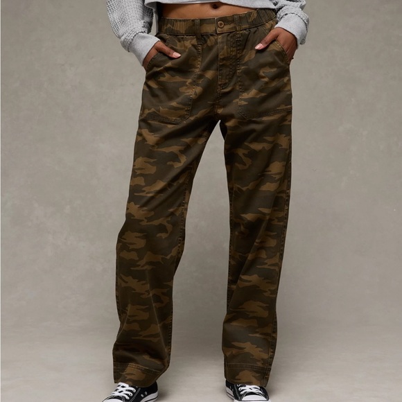 American Eagle Outfitters Pants - AE Stretch Low-Rise Baggy Utility Pant